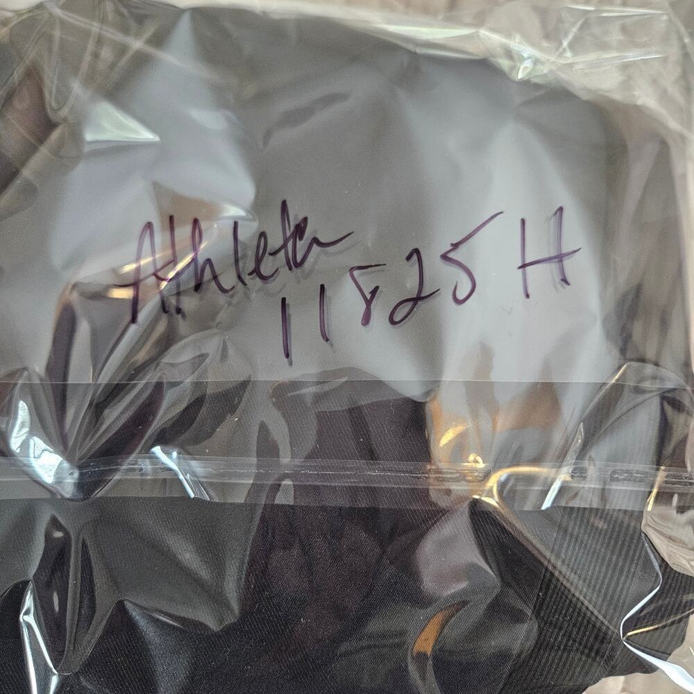 EUC Athleta Brooklyn Lined Joggers Sz 8 Black Camo - Picture 11 of 11